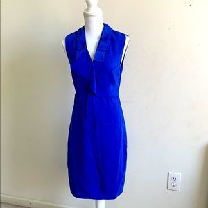 Tahari sz 4